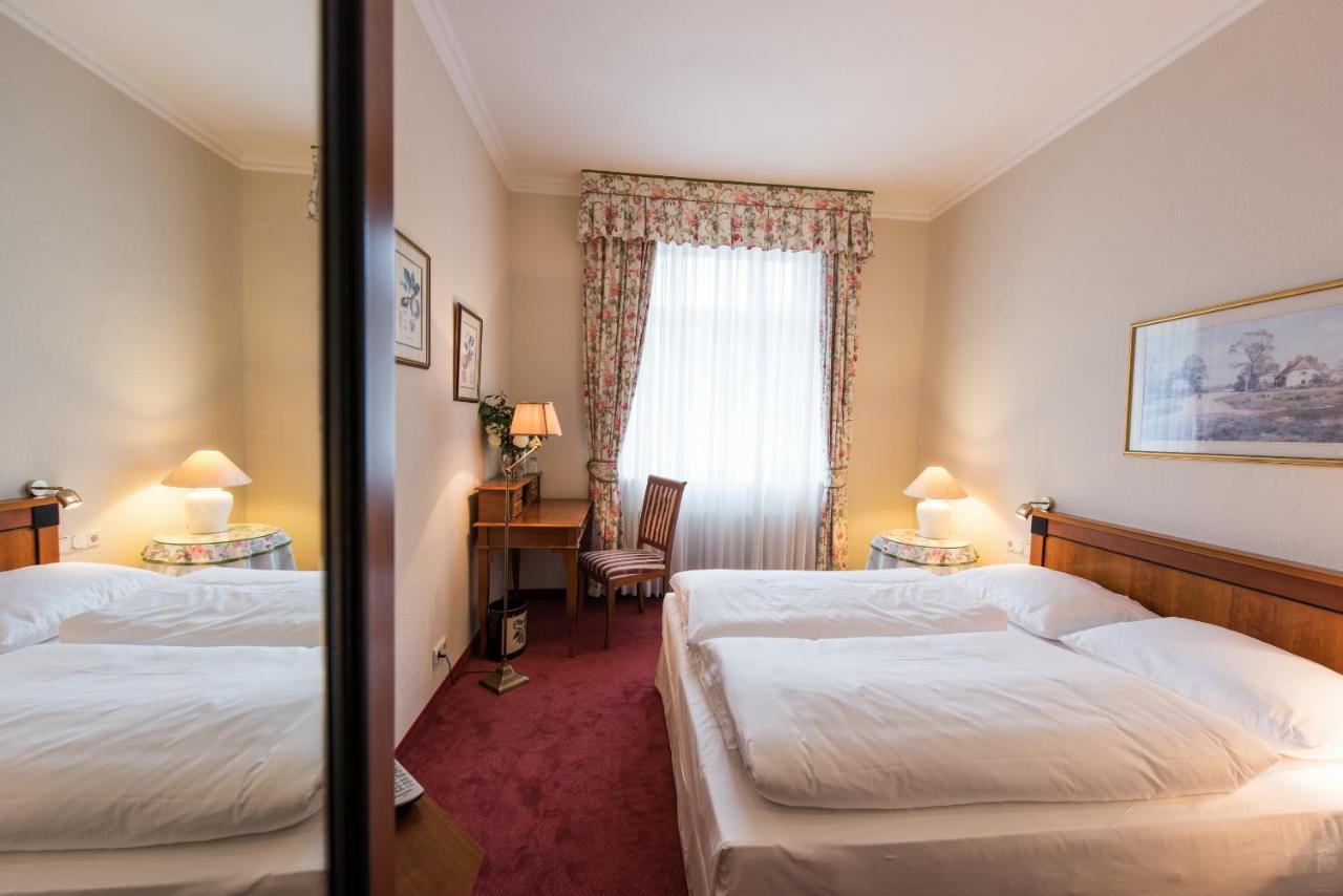 Hotel Kaiserhof Эйзенах Экстерьер фото